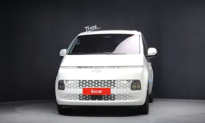 Hyundai Staria 2023, 105054 км, за 15791.21 USD