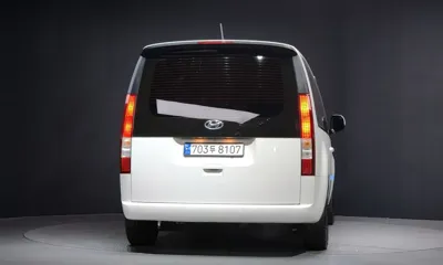 Hyundai Staria 2023, 105054 км, за 15791.21 USD