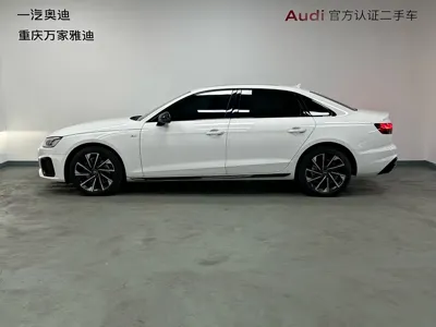 Audi A4L 2023, 31000 км, за 23333.62 USD