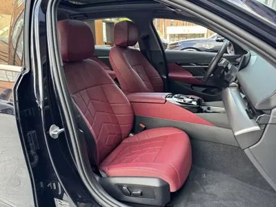 BMW i5 2025, 14100 км, за 35185.4 USD - фото 20