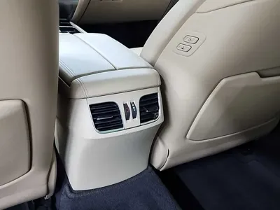 Hyundai Genesis 2015, 165060 км, за 7870.55 USD - фото 13