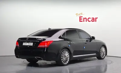 Hyundai Equus 2015, 159496 км, за 8342.09 USD