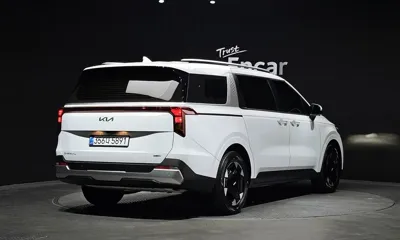 Kia Canival 2025, 23272 км, за 26040.23 USD
