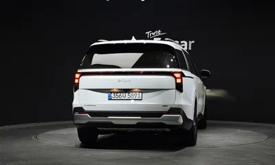Kia Canival 2025, 23272 км, за 26040.23 USD
