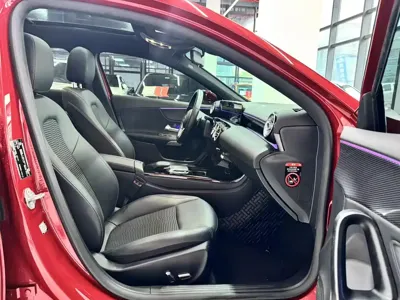 Mercedes-Benz A-Class (Import) 2022, 27000 км, за 14419.97 USD - фото 12