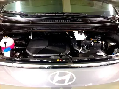 Hyundai Staria 2025, 3418 км, за 26046.74 USD - фото 6