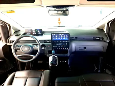 Hyundai Staria 2025, 3418 км, за 26046.74 USD - фото 7