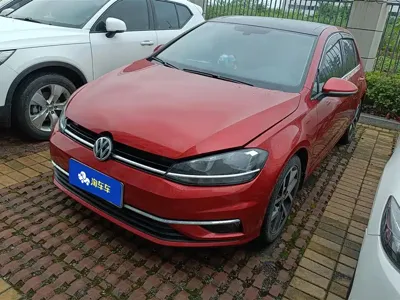 Volkswagen Golf · 2020 год