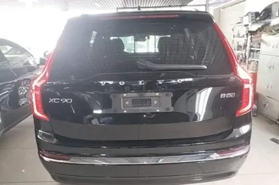 Volvo XC90 2024, 35500 км, за 46781 USD