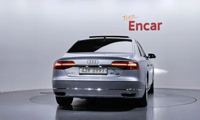 Audi A8 2015, 146749 км, за 13121.96 USD