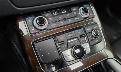 Audi A8 2015, 146749 км, за 13121.96 USD - фото 9