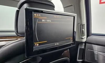 Audi A8 2015, 146749 км, за 13121.96 USD - фото 20