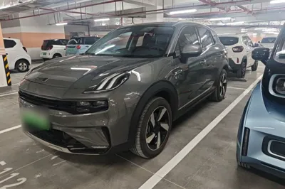 Lynk & Co 06 EM-P · 2020 год