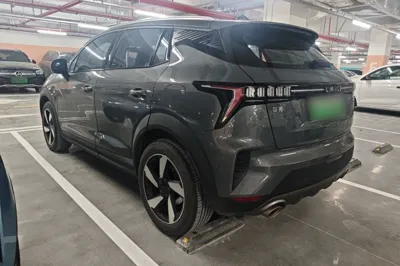 Lynk & Co 06 EM-P 2020, 80600 км, за 9351 USD
