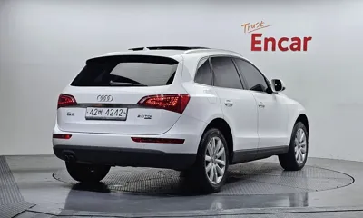Audi Q5 2012, 159018 км, за 4757.18 USD