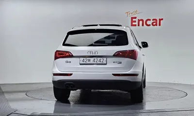 Audi Q5 2012, 159018 км, за 4757.18 USD
