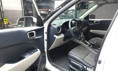 Hyundai Venue 2020, 93202 км, за 8645.6 USD - фото 10