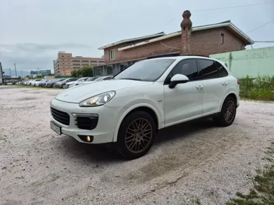 Porsche Cayenne · 2017 год