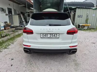 Porsche Cayenne 2017, 182800 км, за 15439.12 USD