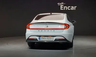 Hyundai Sonata 2022, 101796 км, за 14172.17 USD