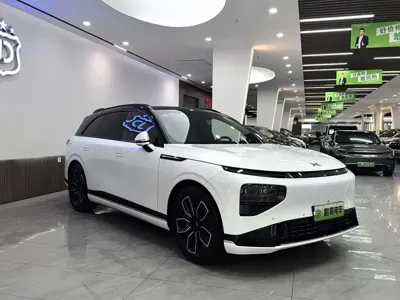 Xpeng G9 2025, 6000 км, за 27268.93 USD