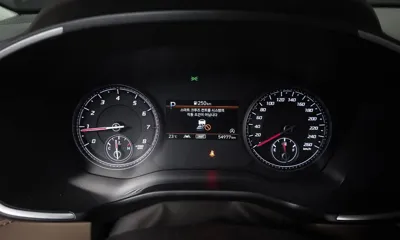 Hyundai Santafe 2022, 54977 км, за 15747.67 USD - фото 8