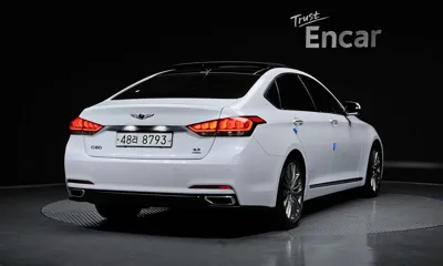 Hyundai Genesis 2016, 107967 км, за 9452.68 USD