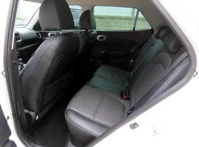Hyundai Venue 2020, 66829 км, за 6833.88 USD - фото 6