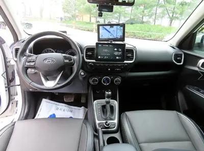 Hyundai Venue 2020, 66829 км, за 6833.88 USD - фото 7