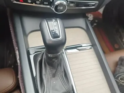 Volvo XC60 2019, 131600 км, за 13625.4 USD - фото 14