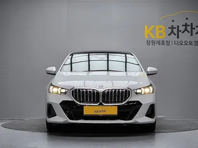BMW 5-Series 2026, 4701 км, за 61375.87 USD