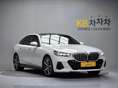 BMW 5-Series 2026, 4701 км, за 61375.87 USD