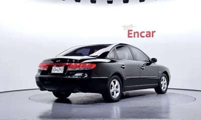 Hyundai Grandeur 2007, 251602 км, за 993.38 USD