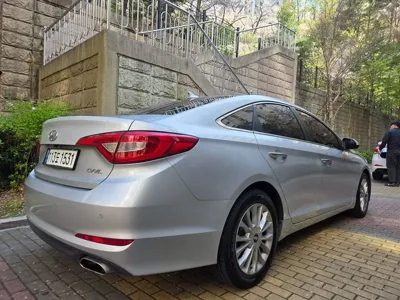 Hyundai Sonata 2015, 161410 км, за 3965.62 USD