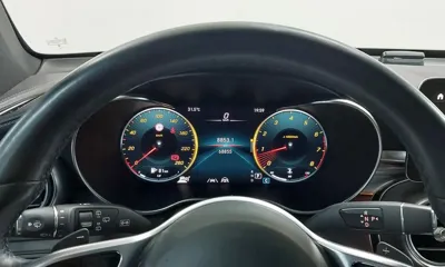 Mercedes-Benz GLC-Class 2022, 68856 км, за 28554.55 USD - фото 8