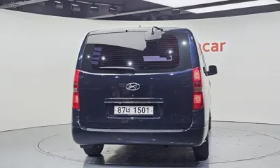 Hyundai Starex 2021, 124255 км, за 9602.64 USD