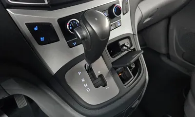 Hyundai Starex 2021, 124255 км, за 9602.64 USD - фото 9