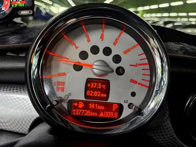 MINI Cooper 2010, 137722 км, за 3583.06 USD - фото 8