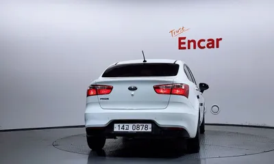 Kia Pride 2016, 85044 км, за 3872.92 USD