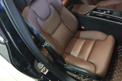 Volvo XC60 2018, 146900 км, за 17078 USD - фото 24