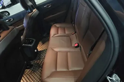 Volvo XC60 2018, 146900 км, за 17078 USD - фото 25
