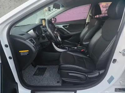 Hyundai Avante 2014, 96000 км, за 4588.42 USD - фото 8