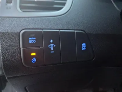 Hyundai Avante 2014, 96000 км, за 4588.42 USD - фото 12