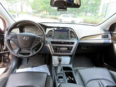 Hyundai Sonata 2017, 98377 км, за 4266.77 USD