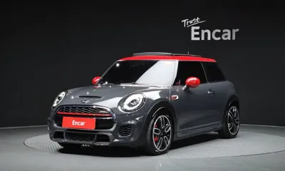 MINI Cooper · 2019 год
