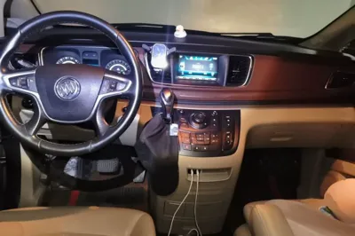 Buick GL8 2018, 166600 км, за 10283 USD - фото 9