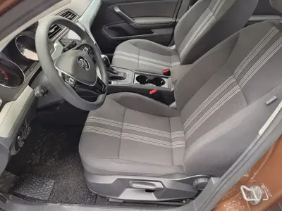 Volkswagen Lamando 2017, 88800 км, за 5413.38 USD