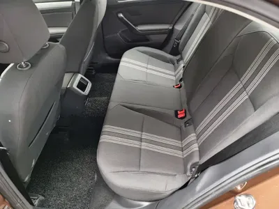 Volkswagen Lamando 2017, 88800 км, за 5413.38 USD
