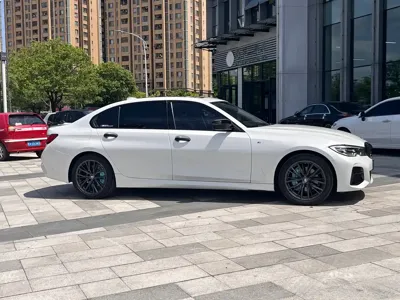 BMW 3 Series 2021, 24000 км, за 24753.55 USD