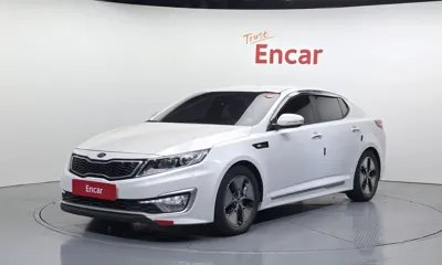 Kia K5 · 2013 год